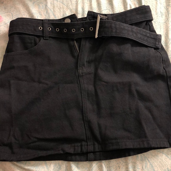 Black Buckle Detail Denim Mini Skirt - Picture 3 of 6